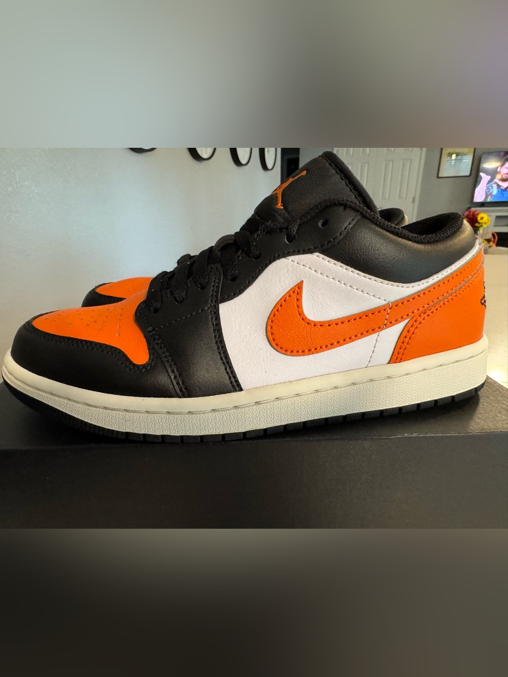Jordan 1 Low Shattered Backboard Alternate